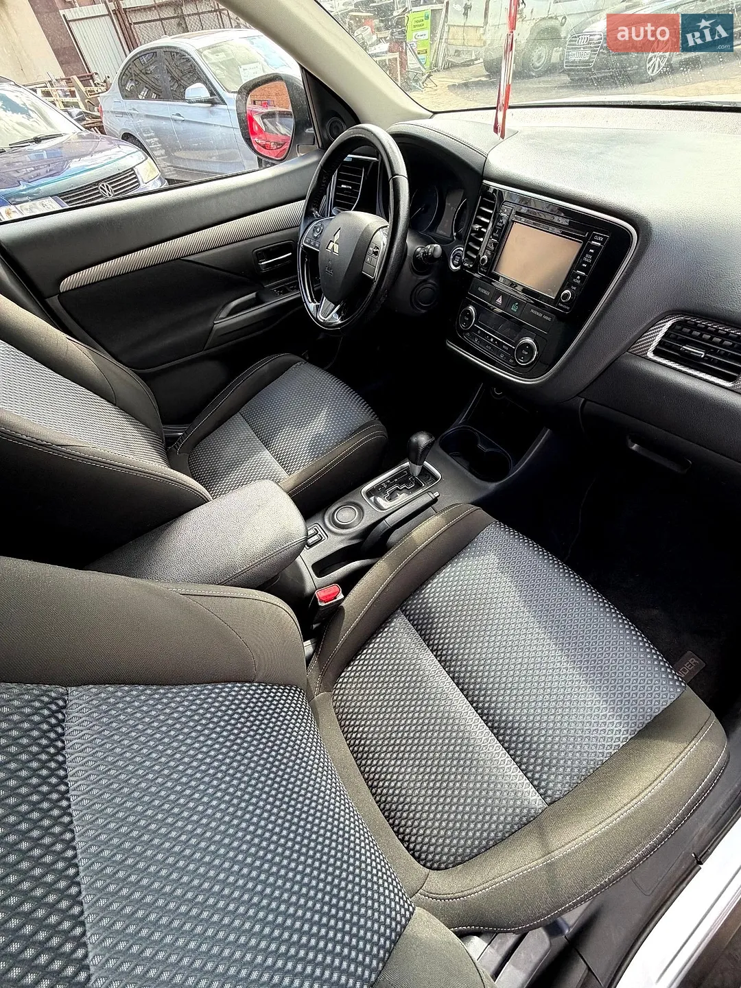 2015 Mitsubishi Outlander - мініатюра 18