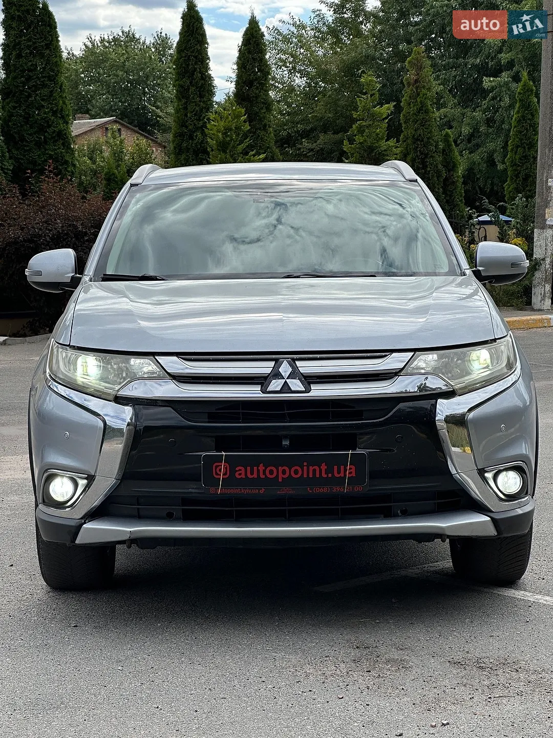 2017 Mitsubishi Outlander - мініатюра 2