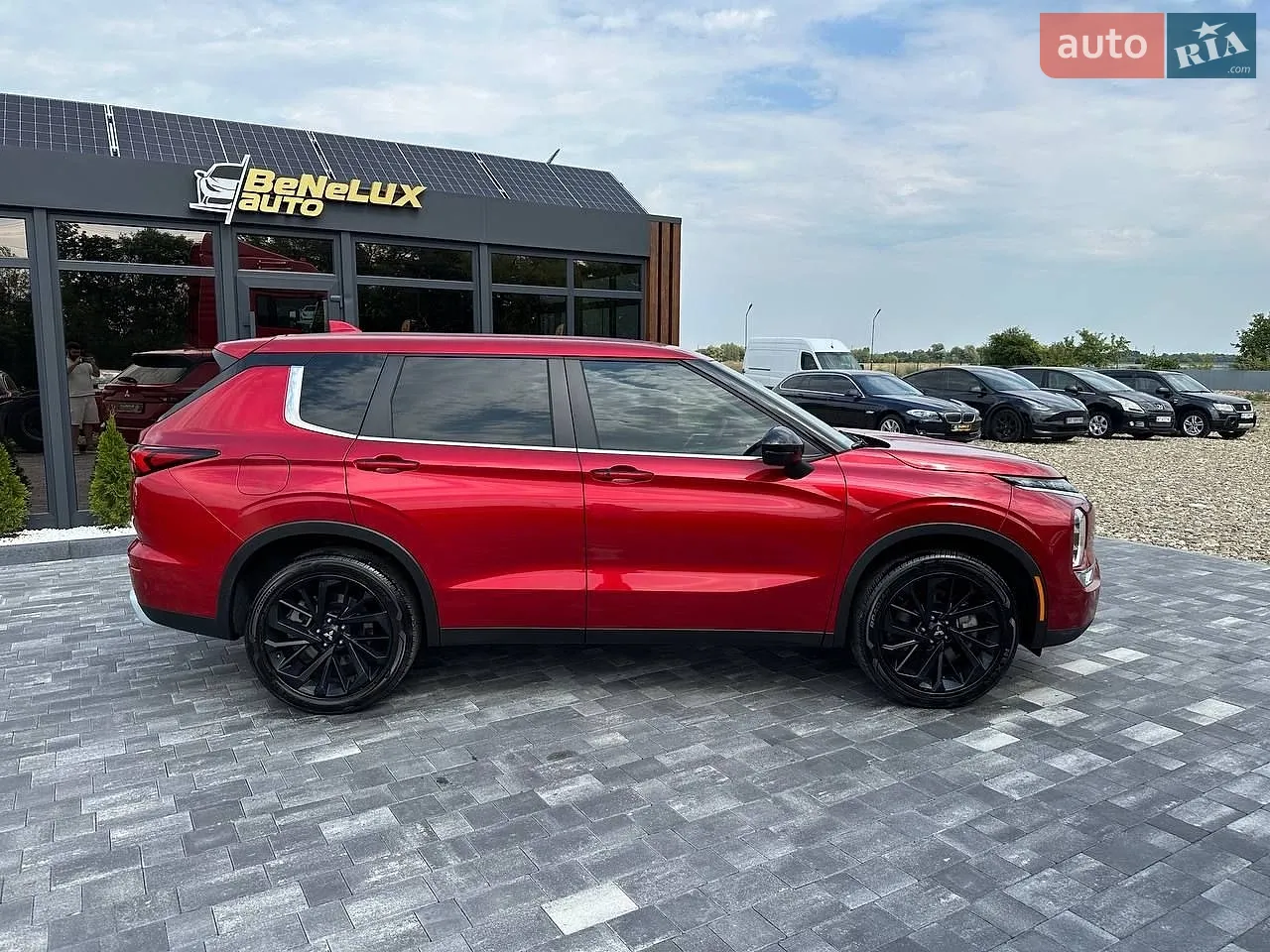 2024 Mitsubishi Outlander - мініатюра 8