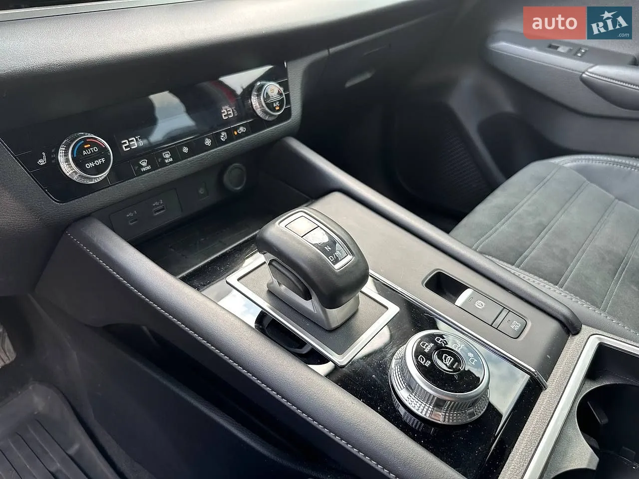 2024 Mitsubishi Outlander - мініатюра 30