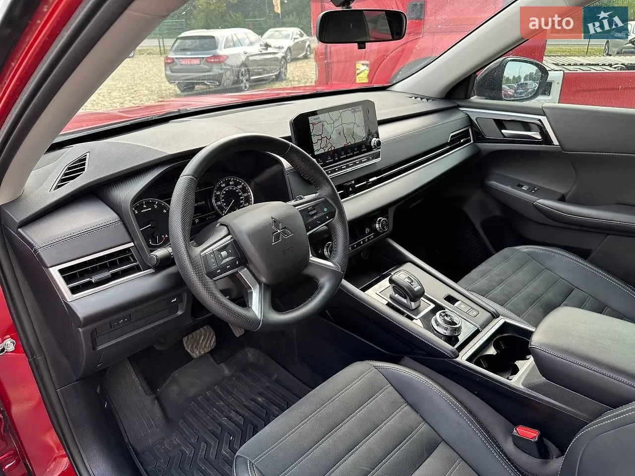 2024 Mitsubishi Outlander - мініатюра 31