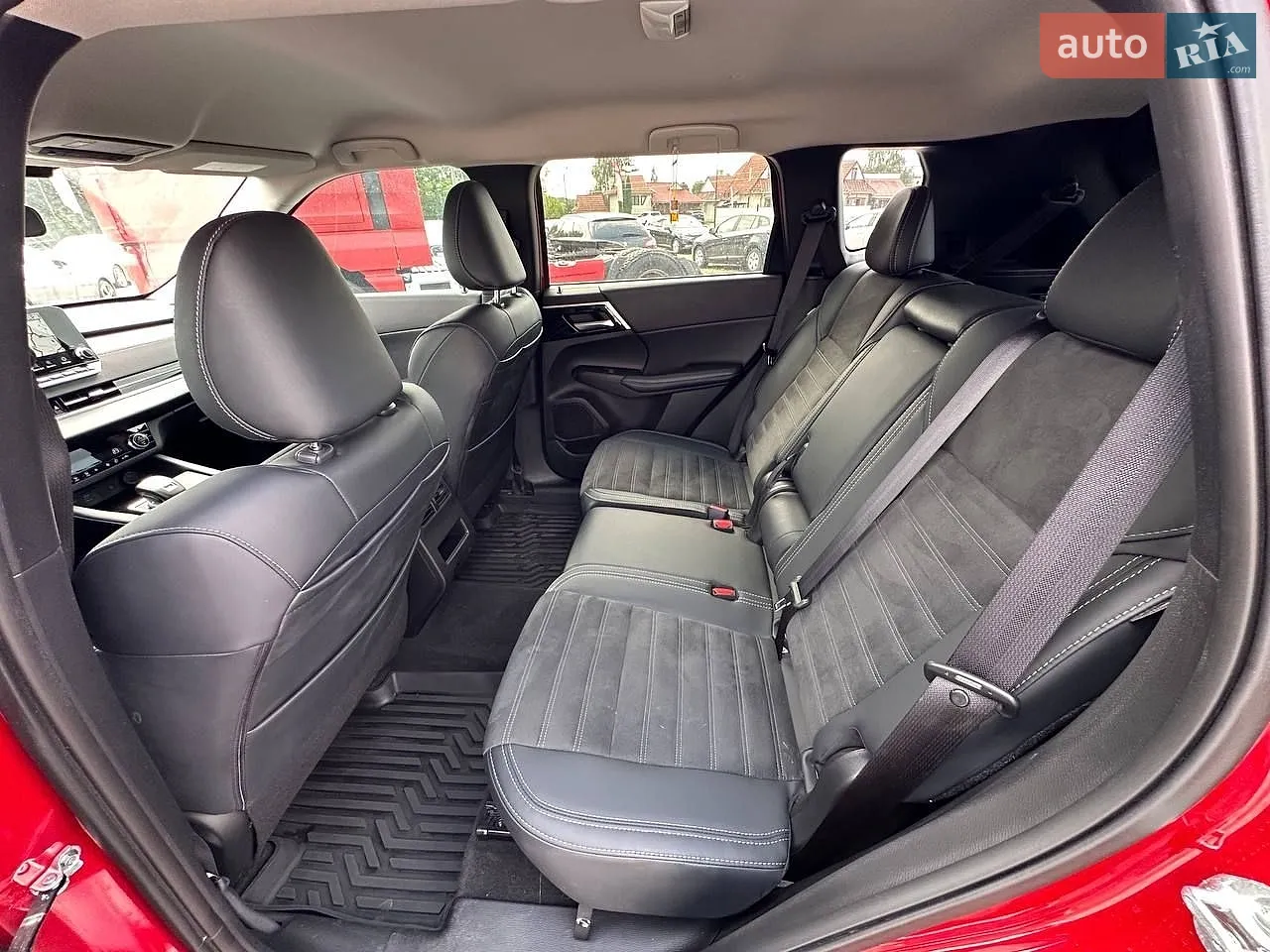 2024 Mitsubishi Outlander - мініатюра 34