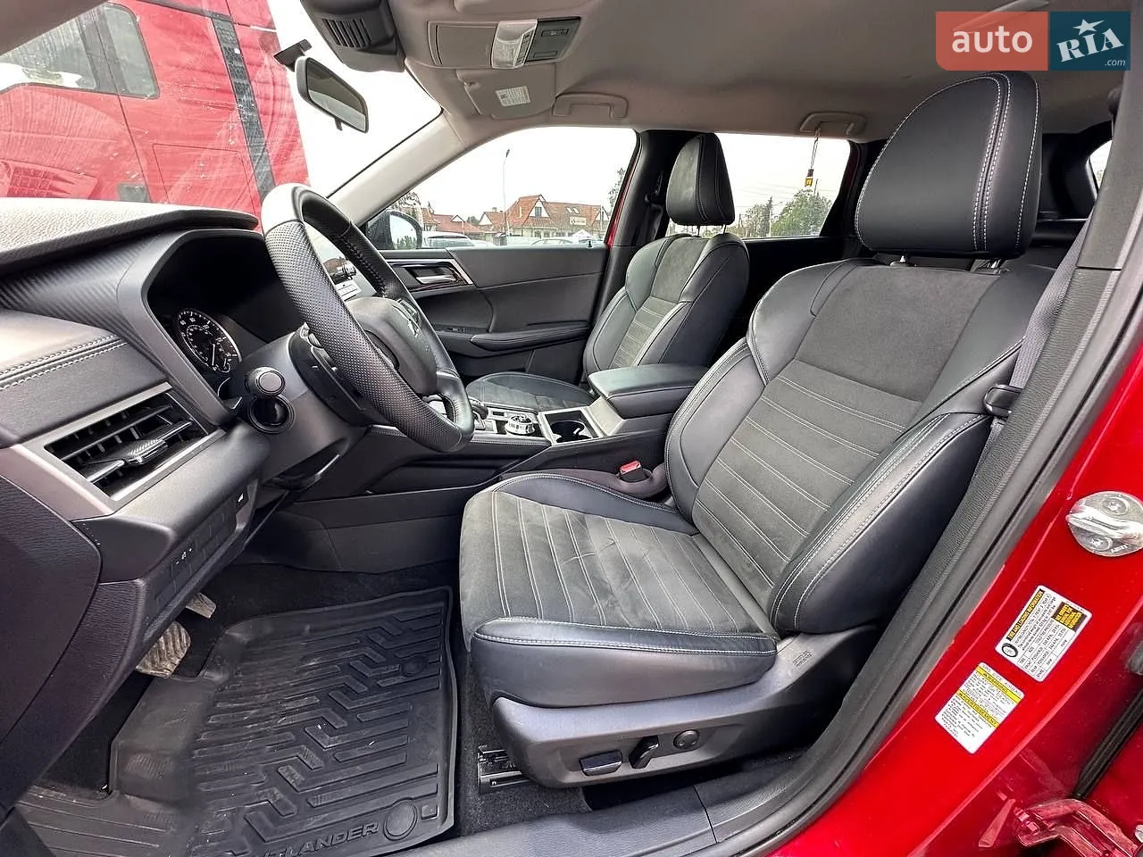 2024 Mitsubishi Outlander - мініатюра 36