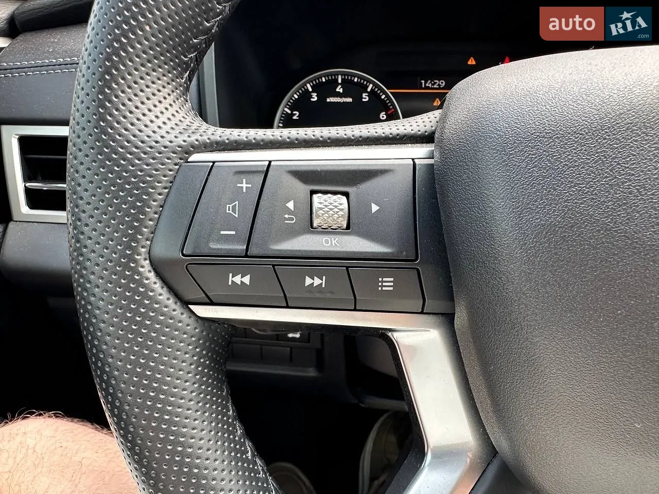 2024 Mitsubishi Outlander - мініатюра 37