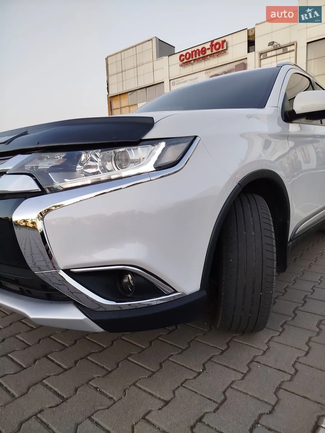 2016 Mitsubishi Outlander - мініатюра 16