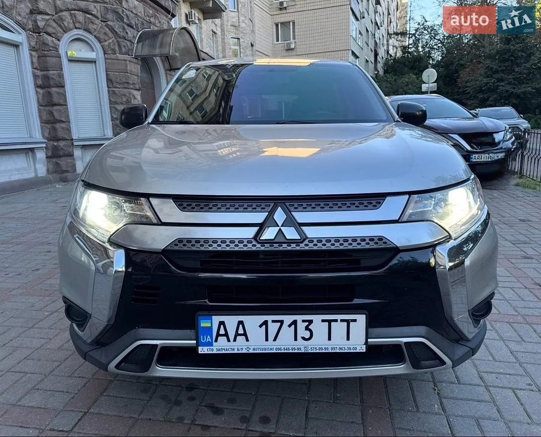 2019 Mitsubishi Outlander - мініатюра 5
