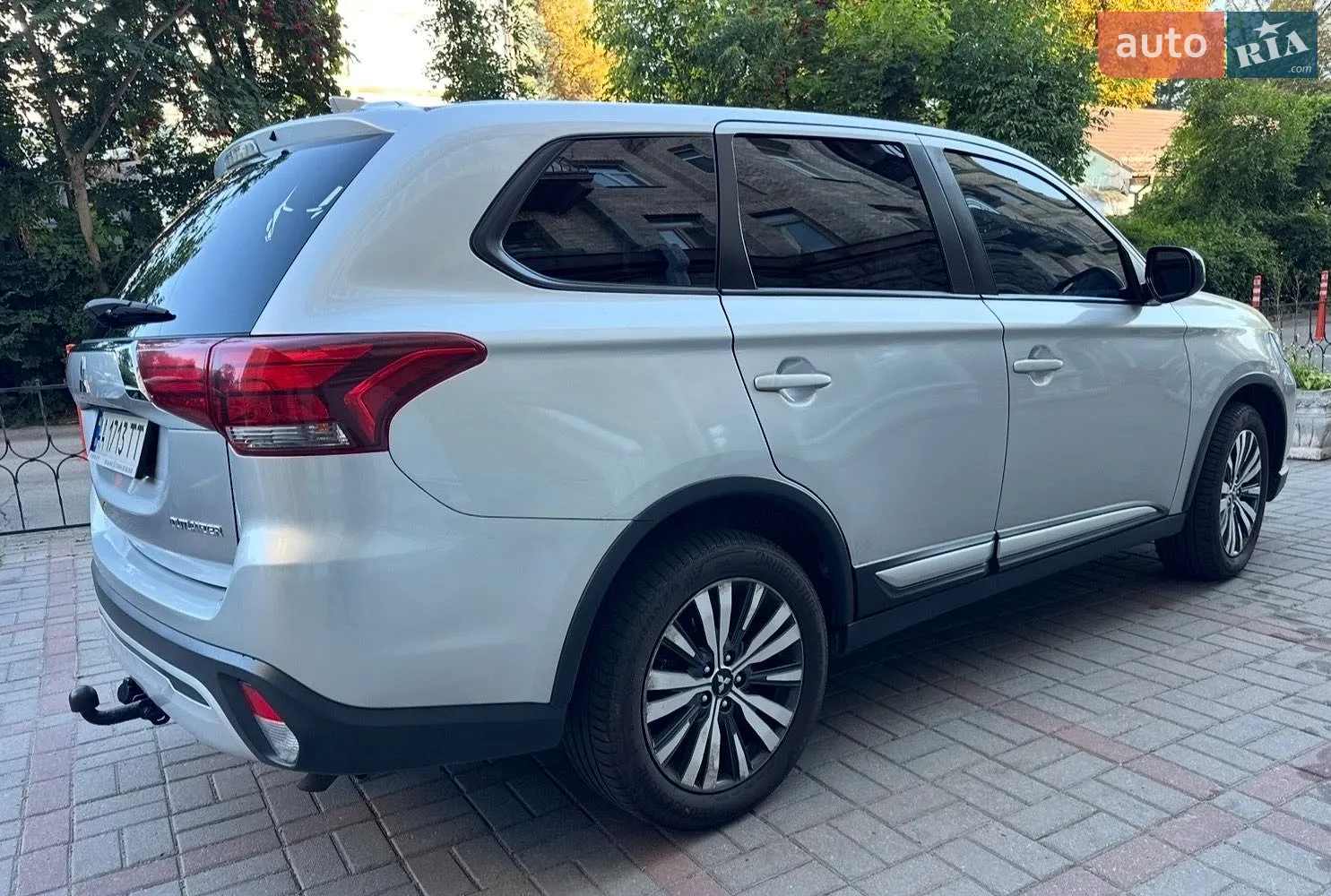 2019 Mitsubishi Outlander - мініатюра 10