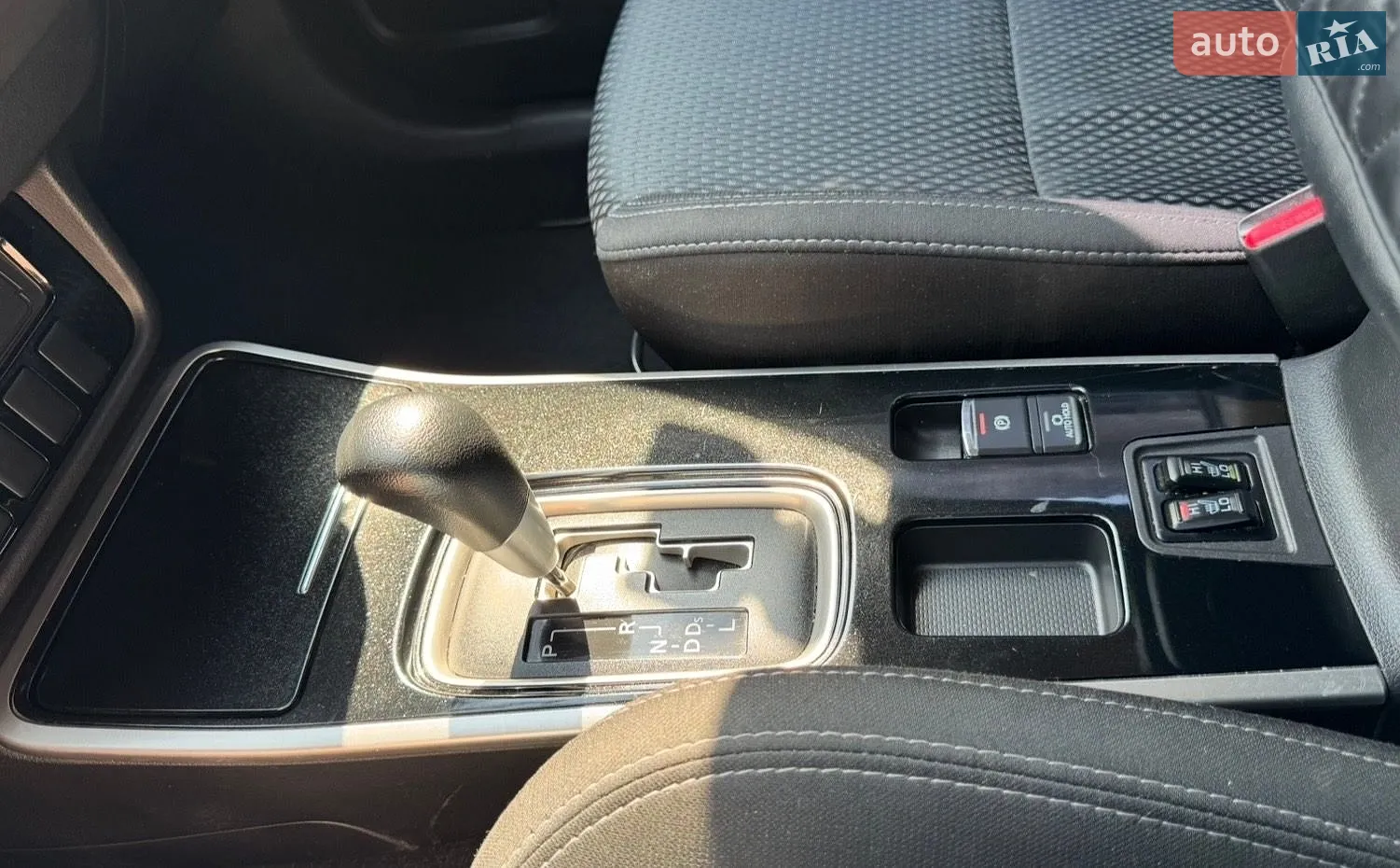 2019 Mitsubishi Outlander - мініатюра 27