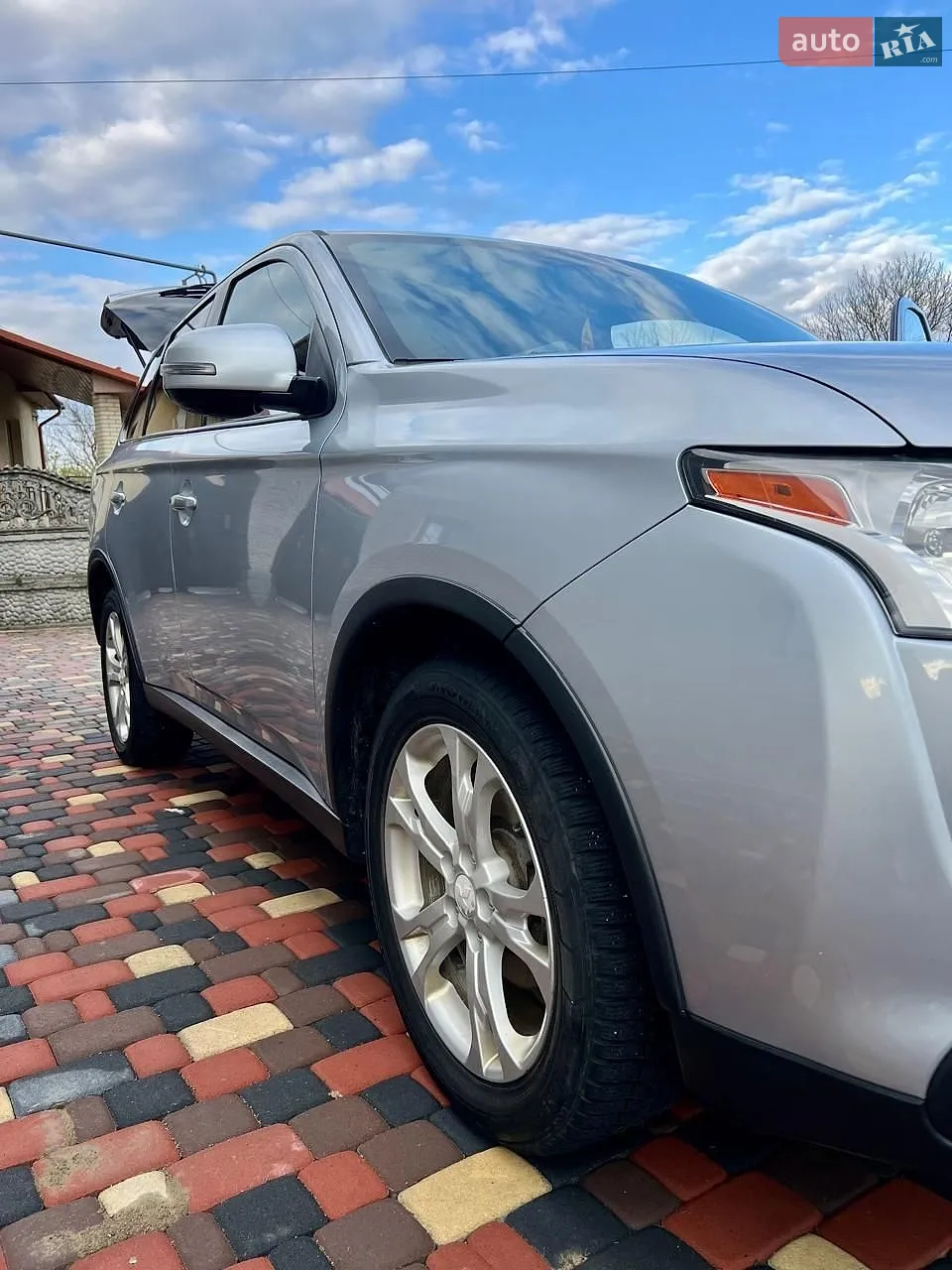 2014 Mitsubishi Outlander - мініатюра 14