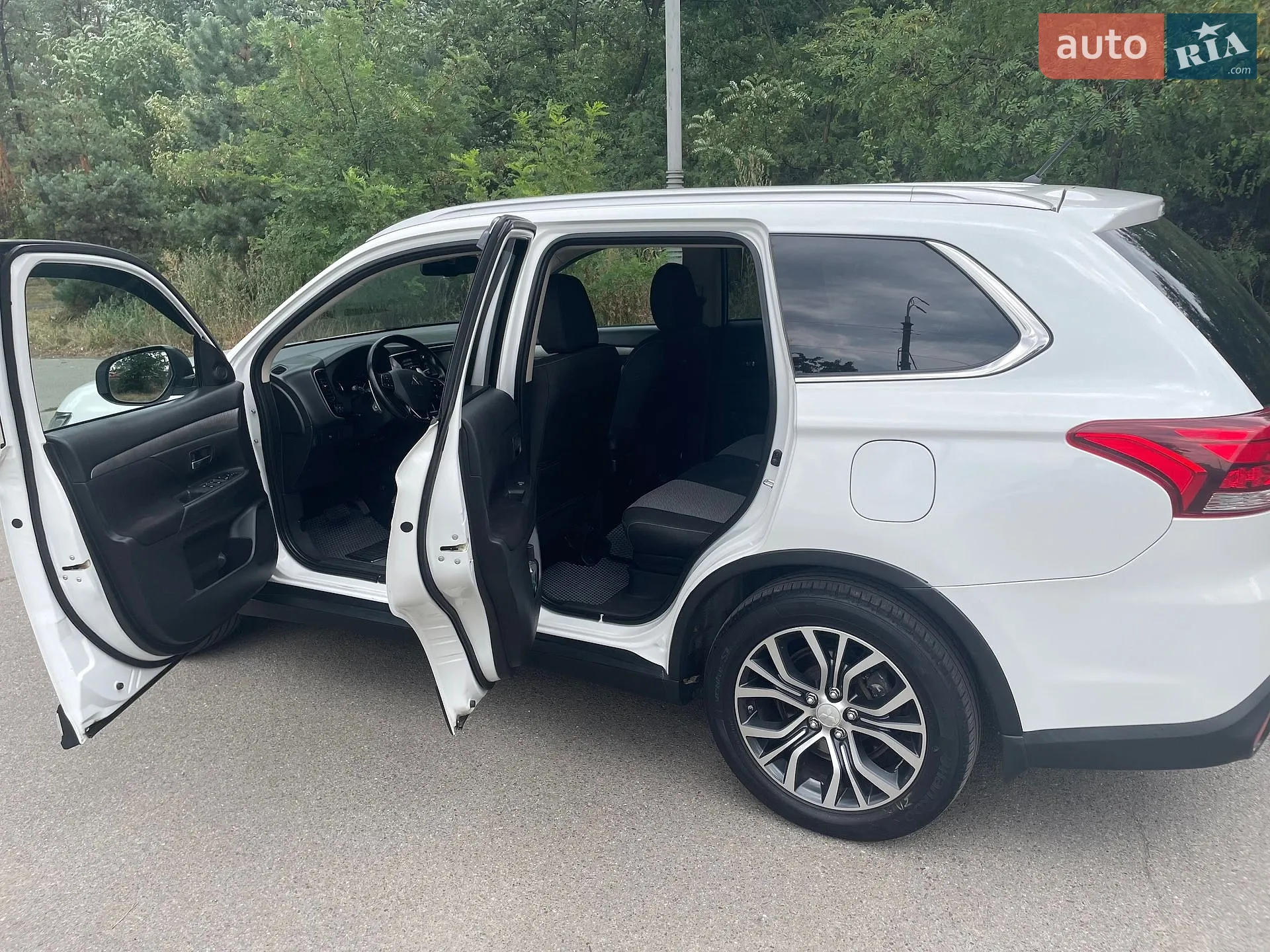 2016 Mitsubishi Outlander - мініатюра 4