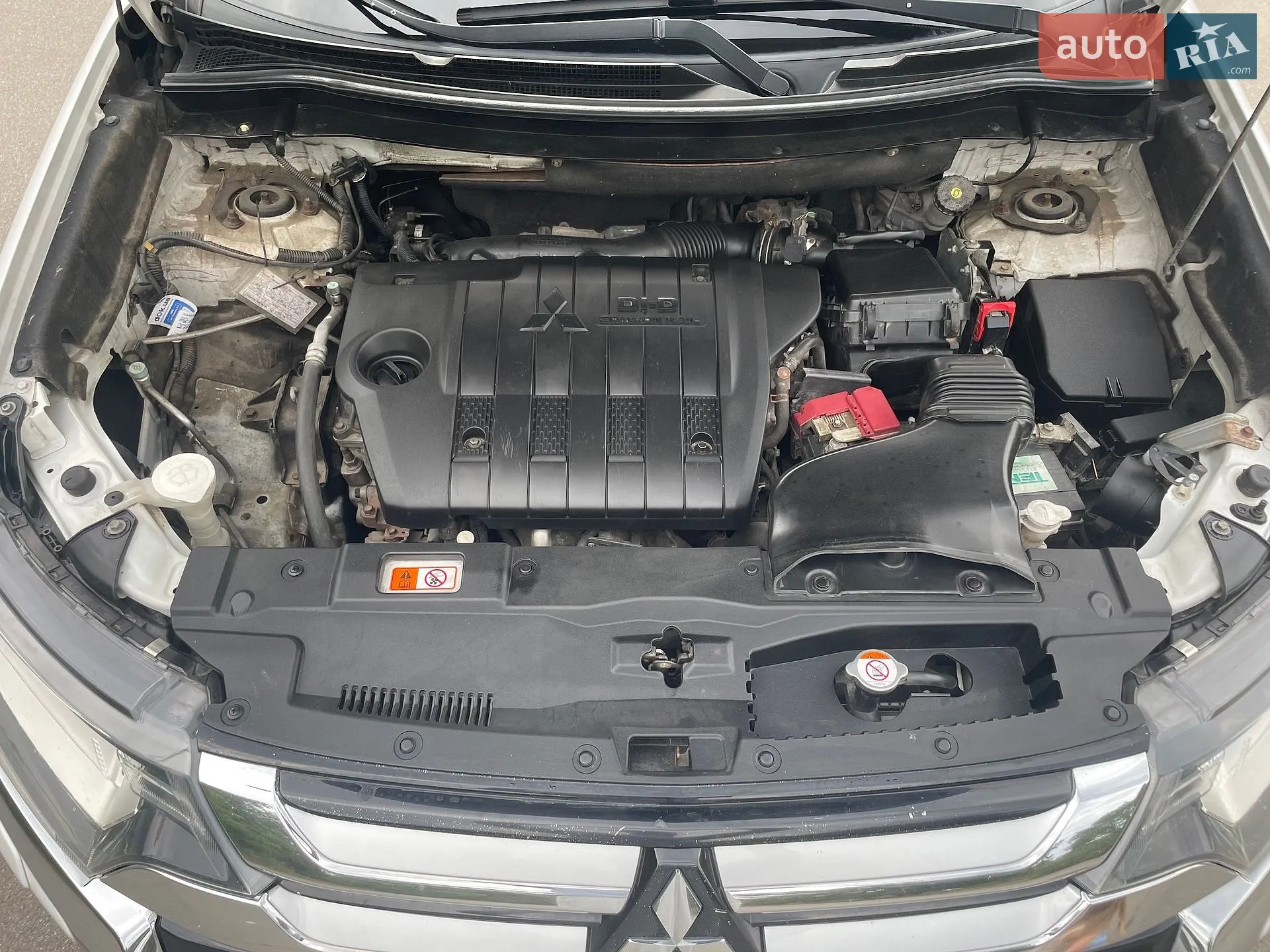 2016 Mitsubishi Outlander - мініатюра 27