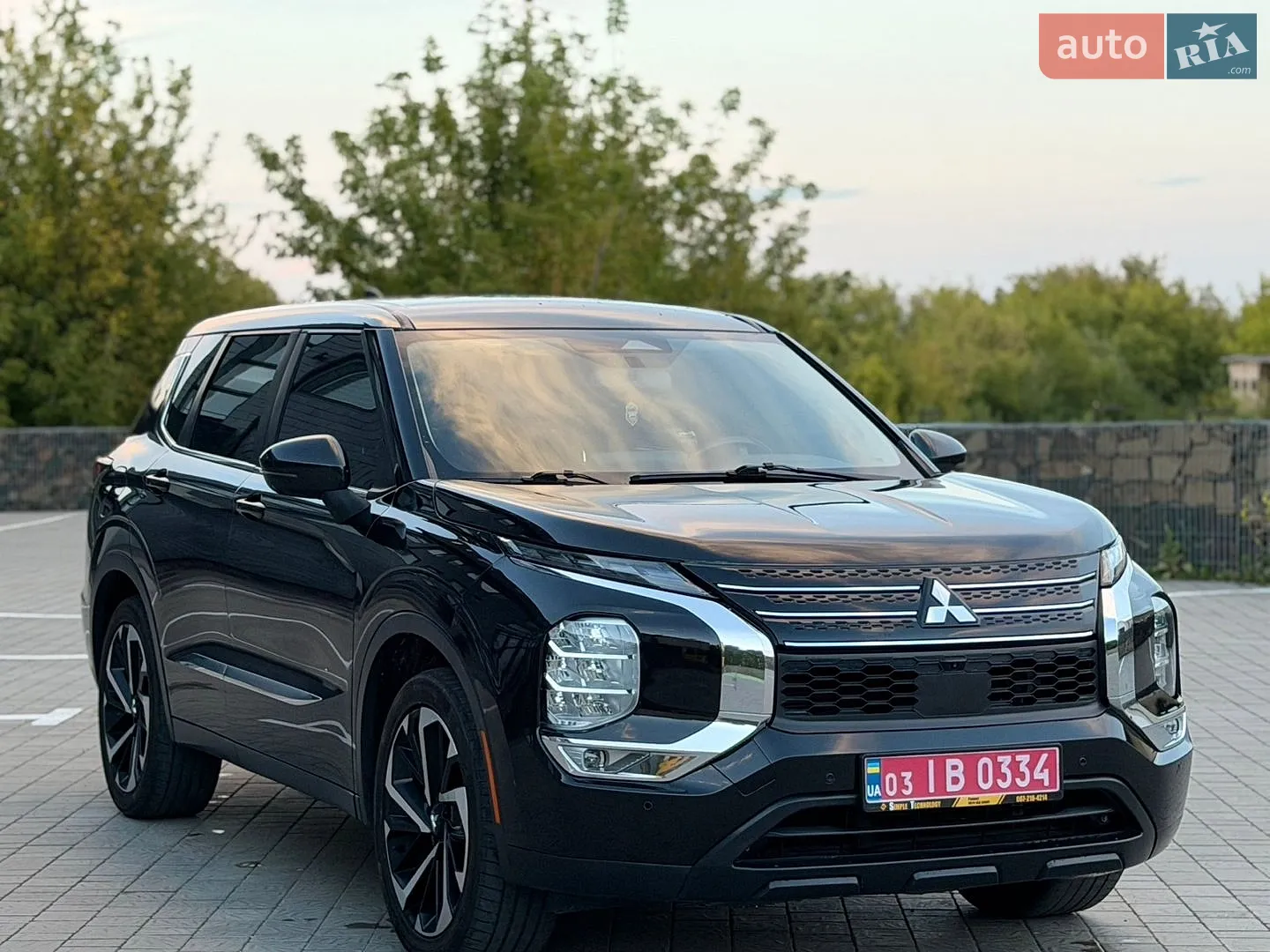 2022 Mitsubishi Outlander - мініатюра 8