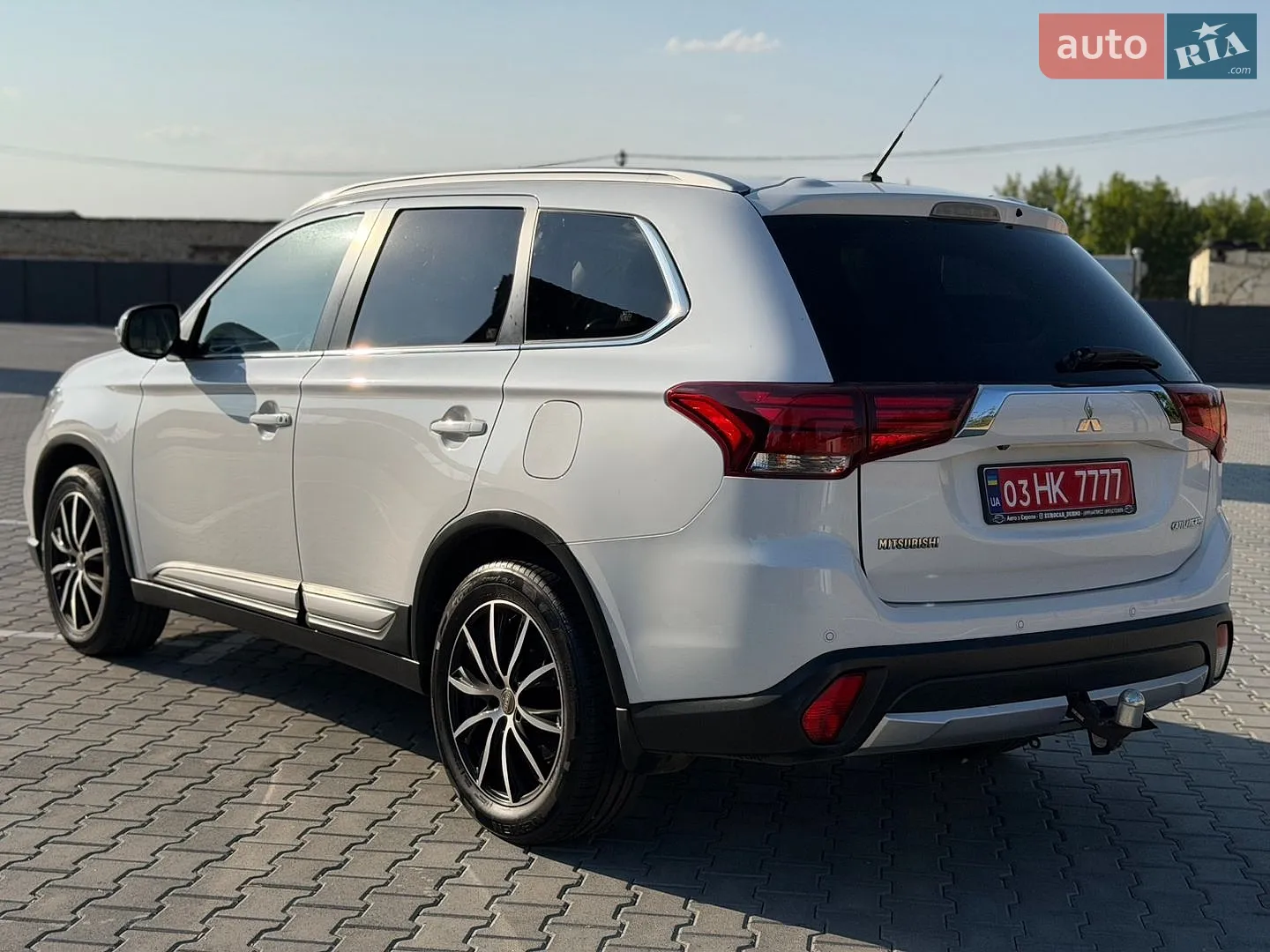 2016 Mitsubishi Outlander - мініатюра 8