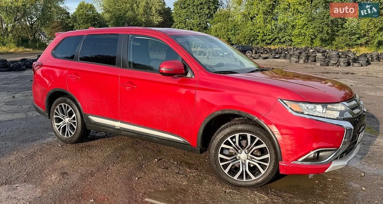 2017 Mitsubishi Outlander - мініатюра 2