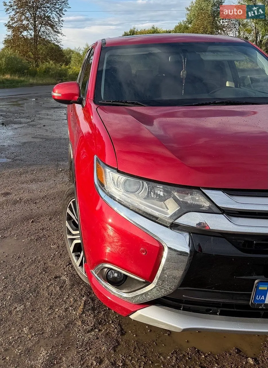 2017 Mitsubishi Outlander - мініатюра 10