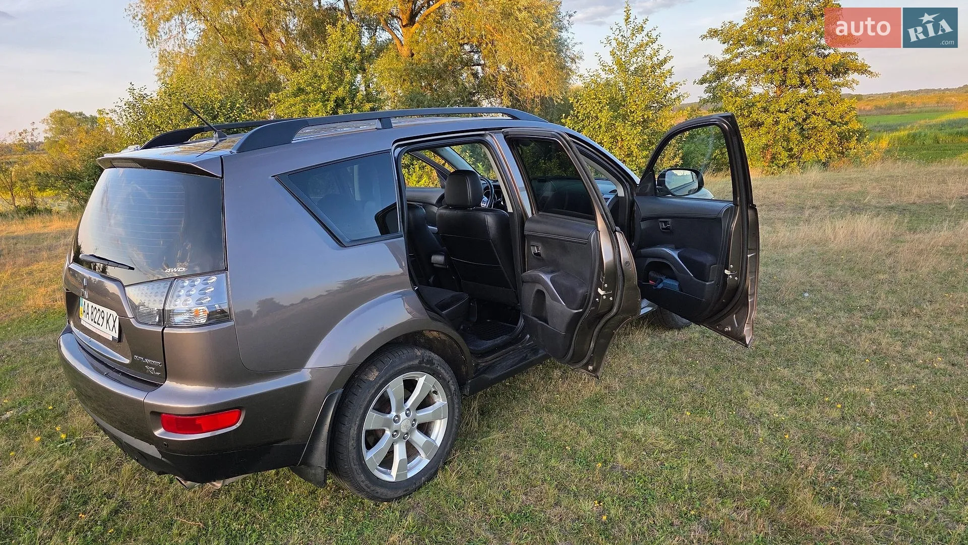 2011 Mitsubishi Outlander - мініатюра 12
