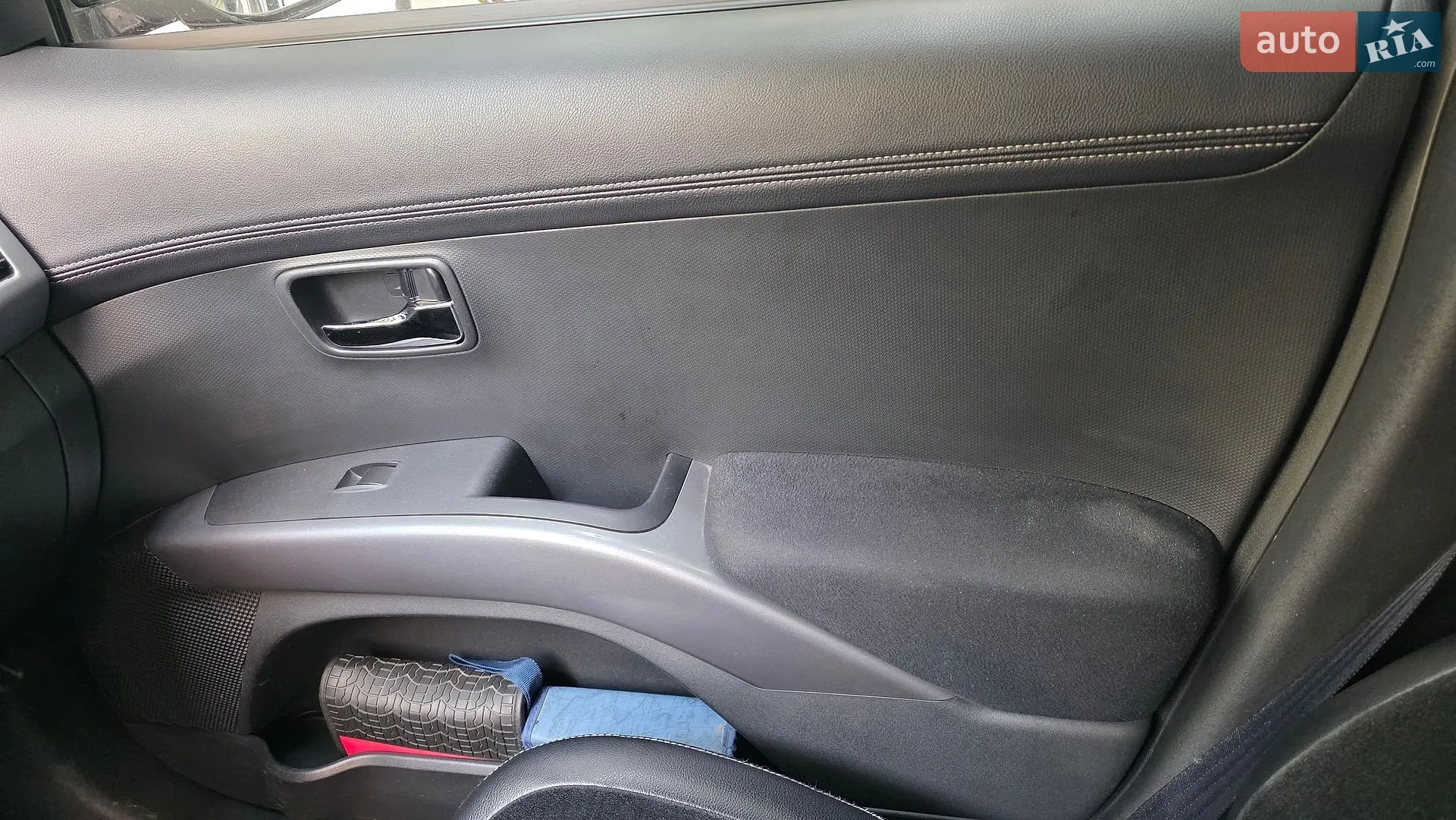 2011 Mitsubishi Outlander - мініатюра 27