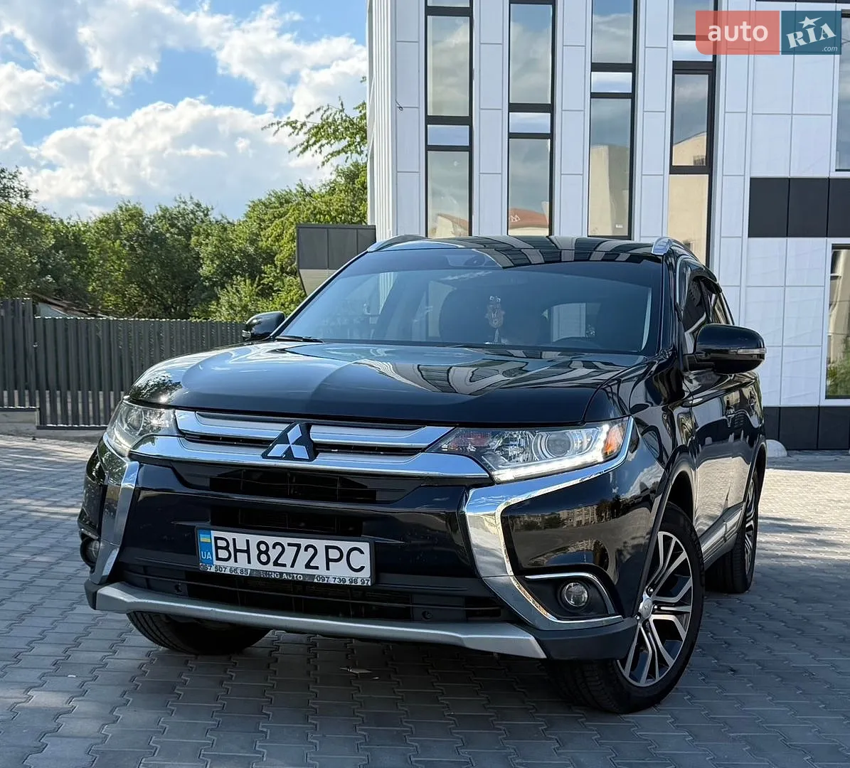 2017 Mitsubishi Outlander - мініатюра 4