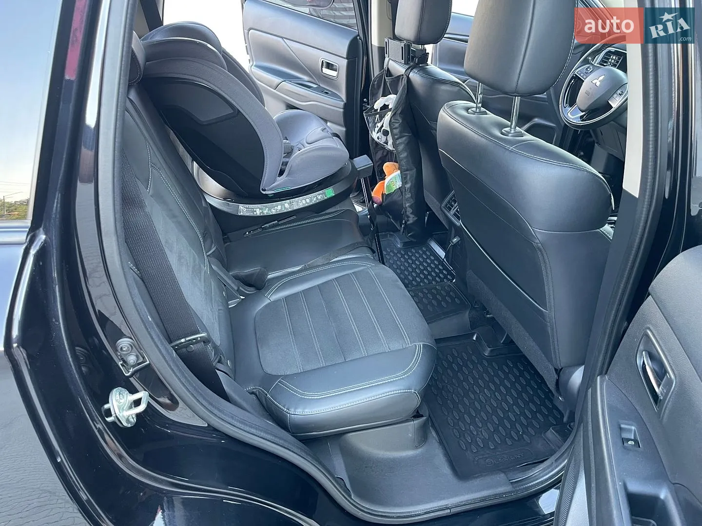 2019 Mitsubishi Outlander - мініатюра 18