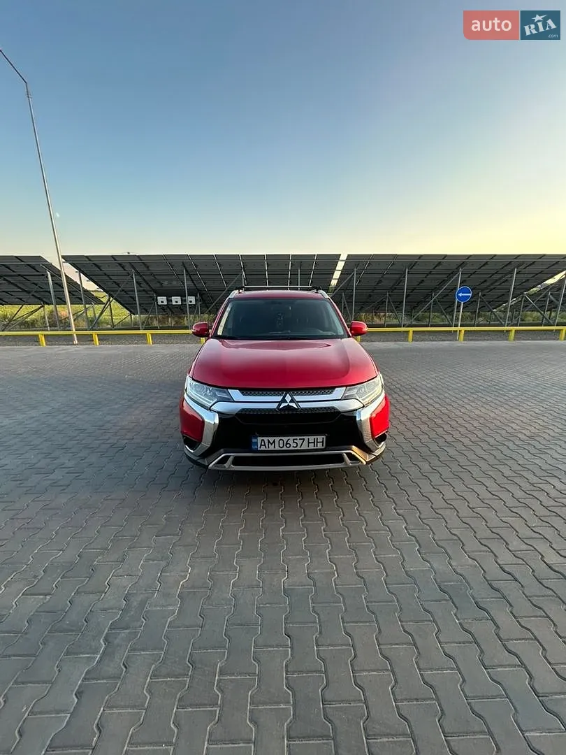 2021 Mitsubishi Outlander - мініатюра 10