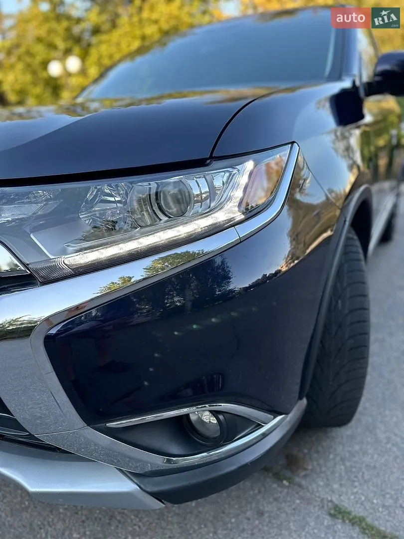 2016 Mitsubishi Outlander - мініатюра 31