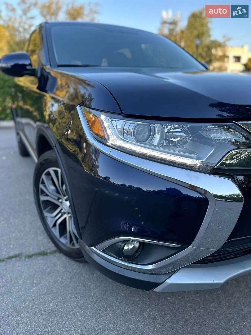 2016 Mitsubishi Outlander - мініатюра 29
