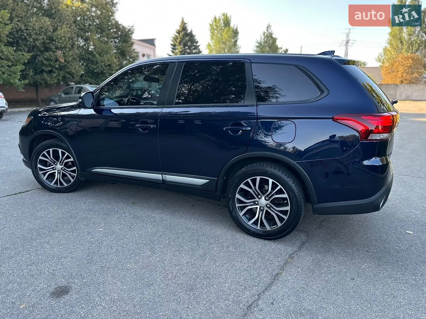 2016 Mitsubishi Outlander - мініатюра 27