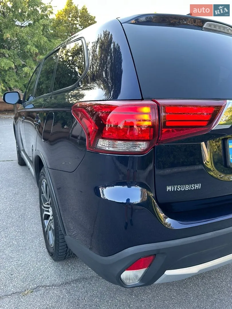 2016 Mitsubishi Outlander - мініатюра 35
