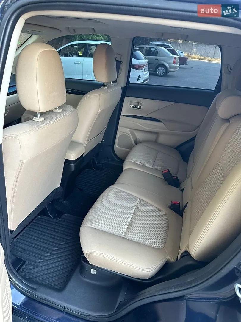 2016 Mitsubishi Outlander - мініатюра 44