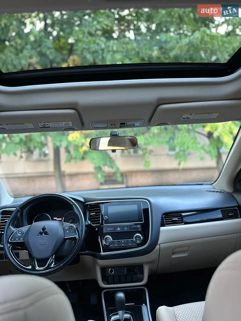 2016 Mitsubishi Outlander - мініатюра 67