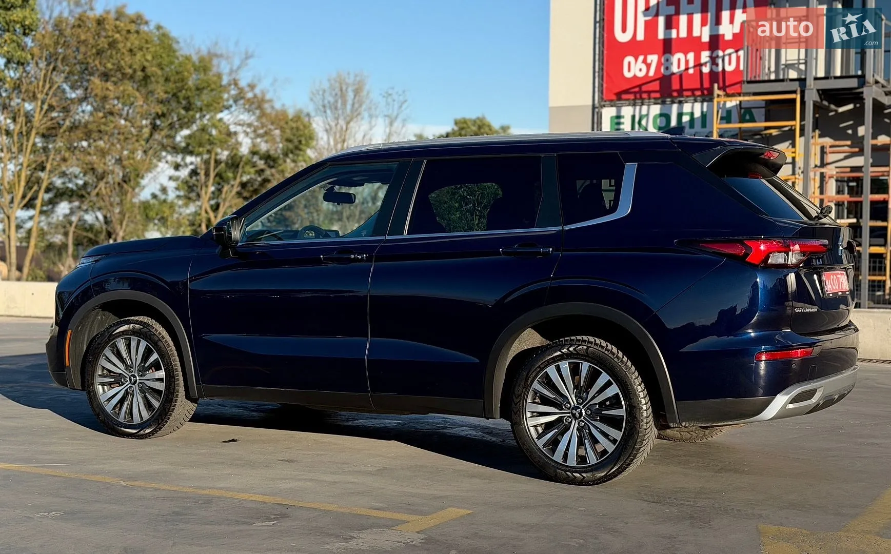 2022 Mitsubishi Outlander - мініатюра 19
