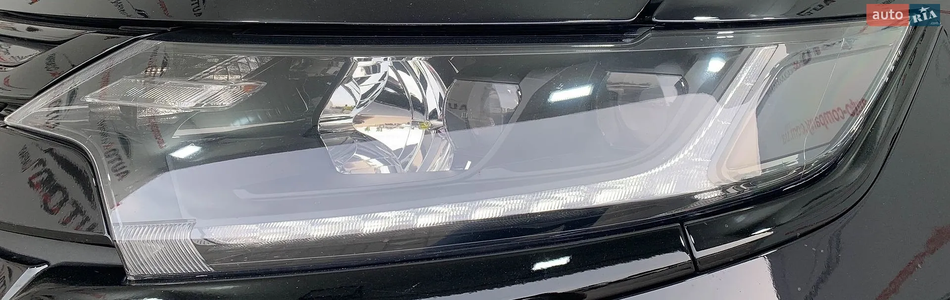 2016 Mitsubishi Outlander - мініатюра 36