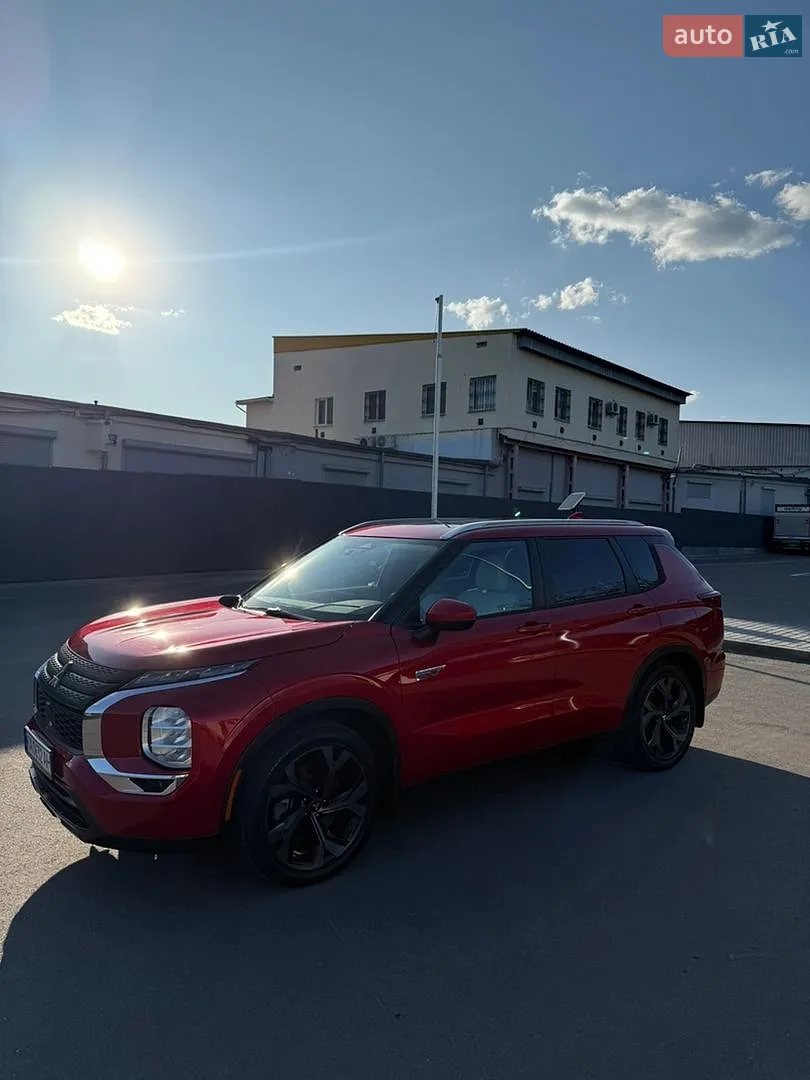 2022 Mitsubishi Outlander - мініатюра 16