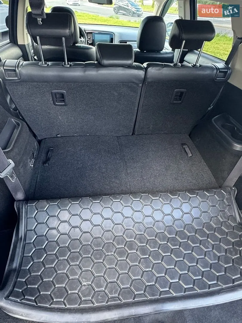2019 Mitsubishi Outlander - мініатюра 25