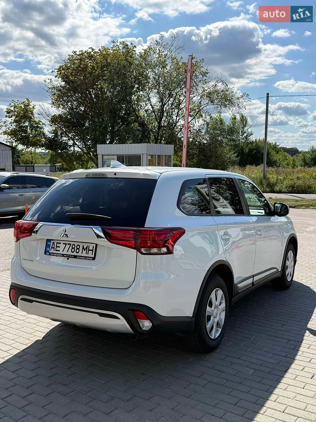 2023 Mitsubishi Outlander - мініатюра 6