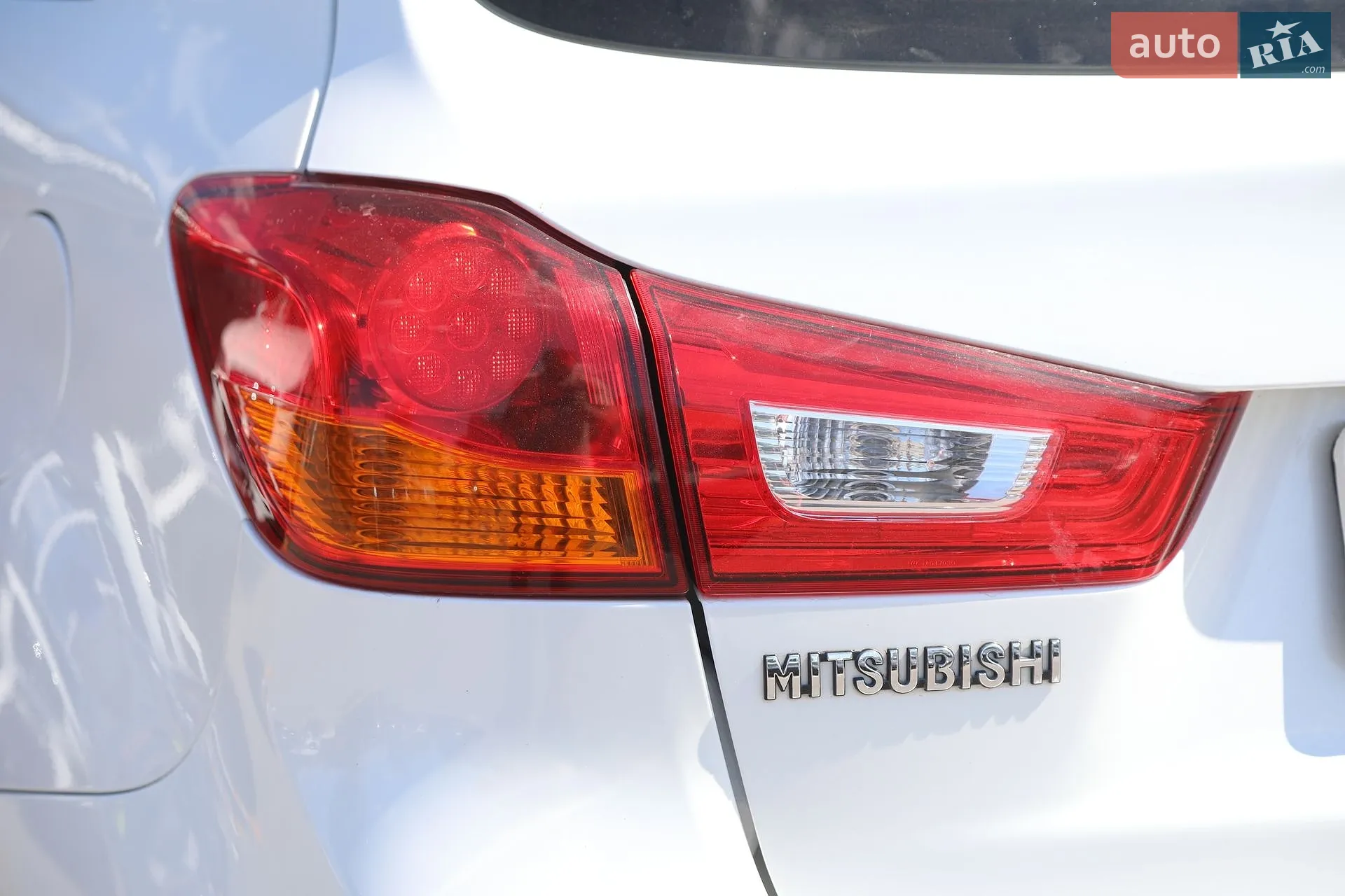 2015 Mitsubishi Outlander - мініатюра 10