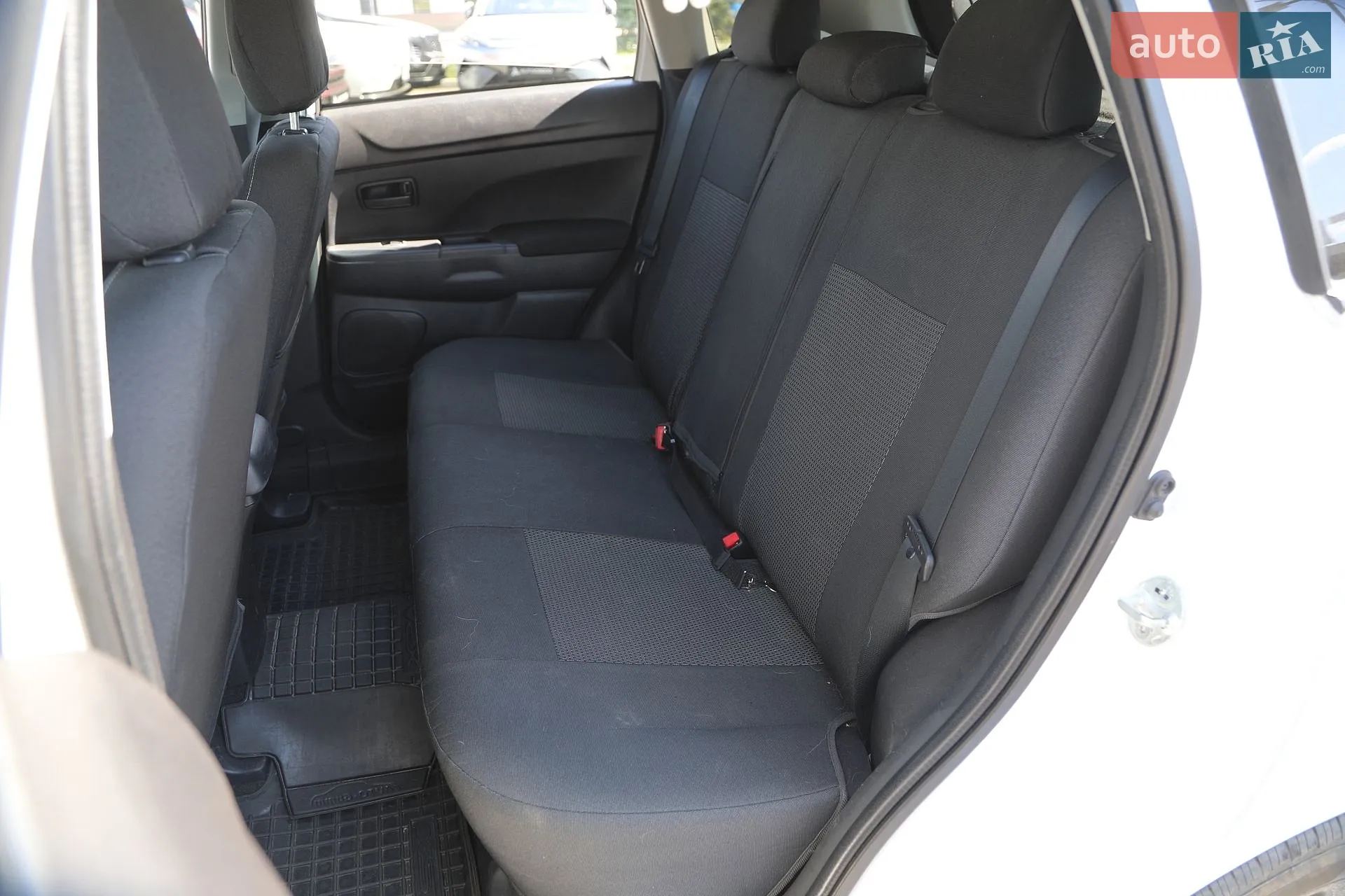 2015 Mitsubishi Outlander - мініатюра 12
