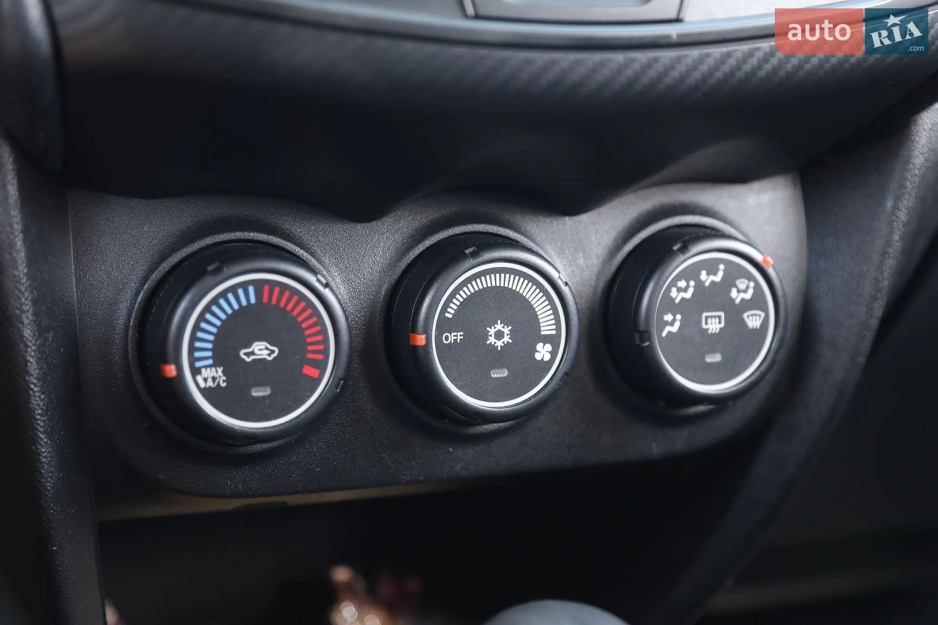 2015 Mitsubishi Outlander - мініатюра 20