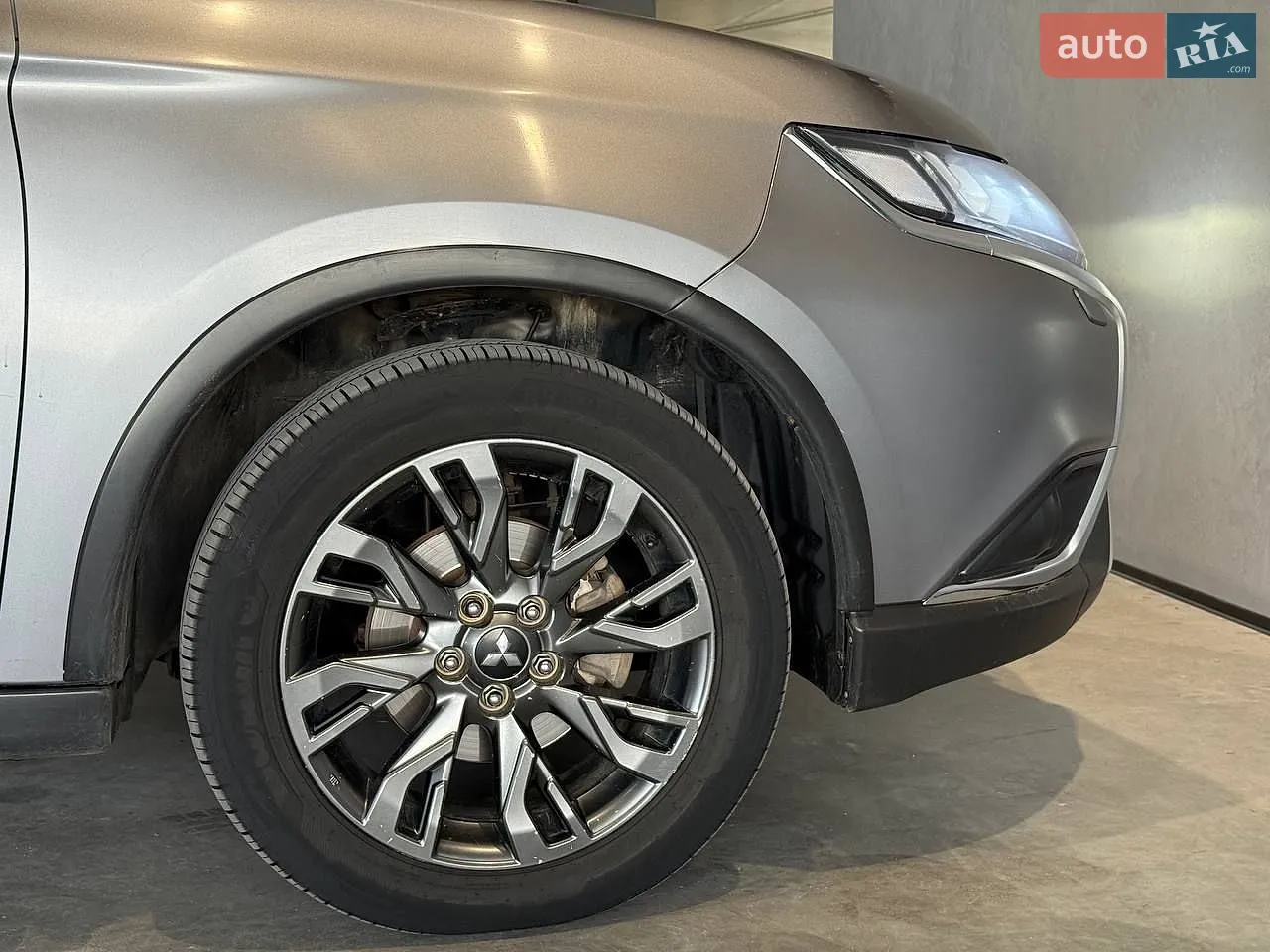 2021 Mitsubishi Outlander - мініатюра 12