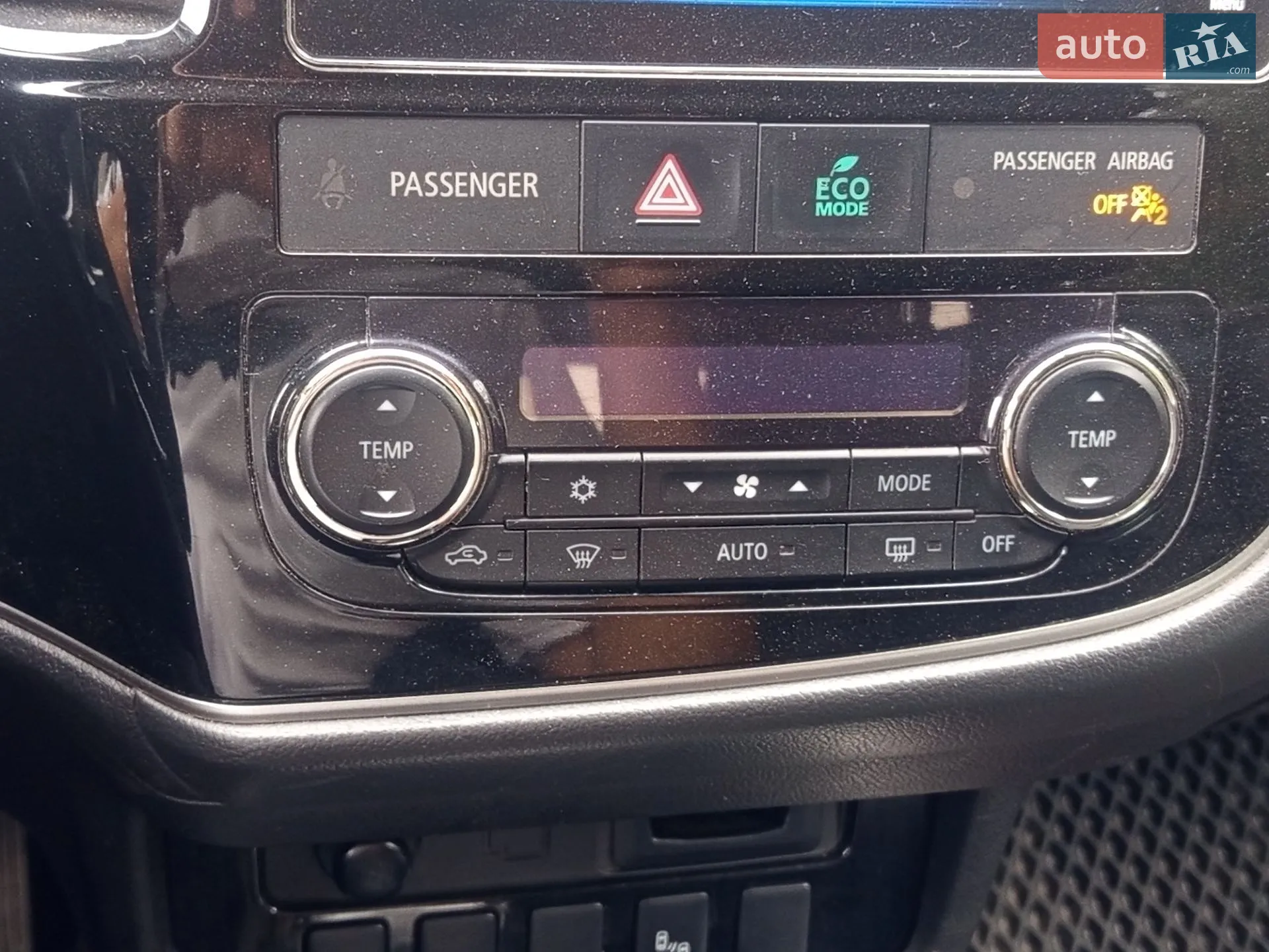 2018 Mitsubishi Outlander - мініатюра 17