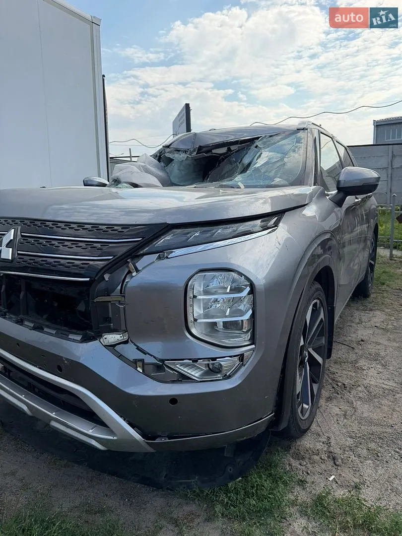 2023 Mitsubishi Outlander - мініатюра 4