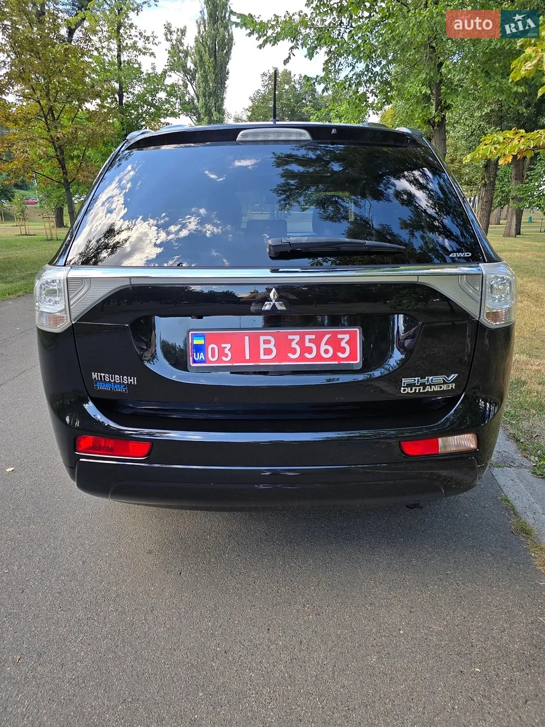 2014 Mitsubishi Outlander - мініатюра 15