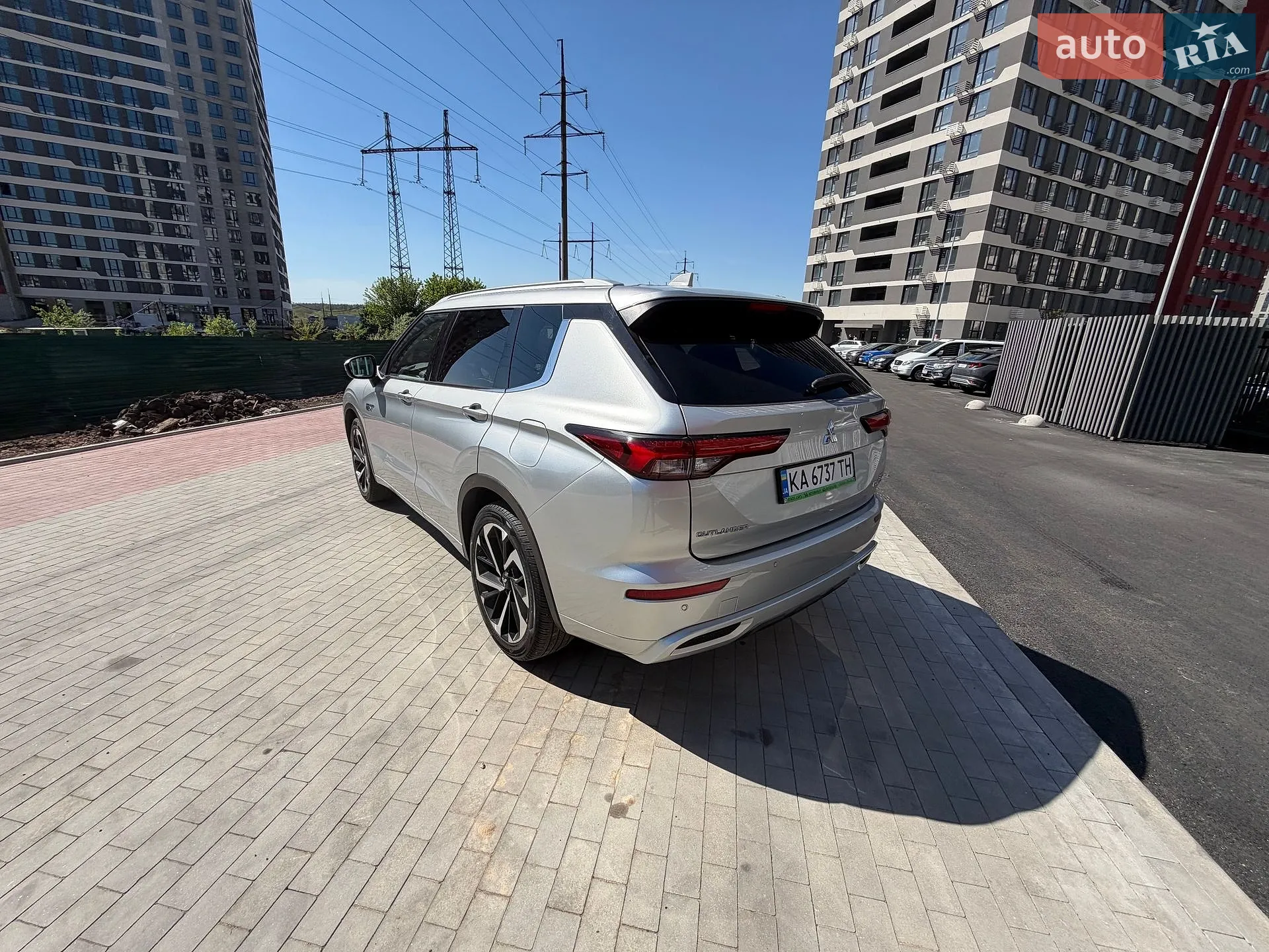 2022 Mitsubishi Outlander - мініатюра 11