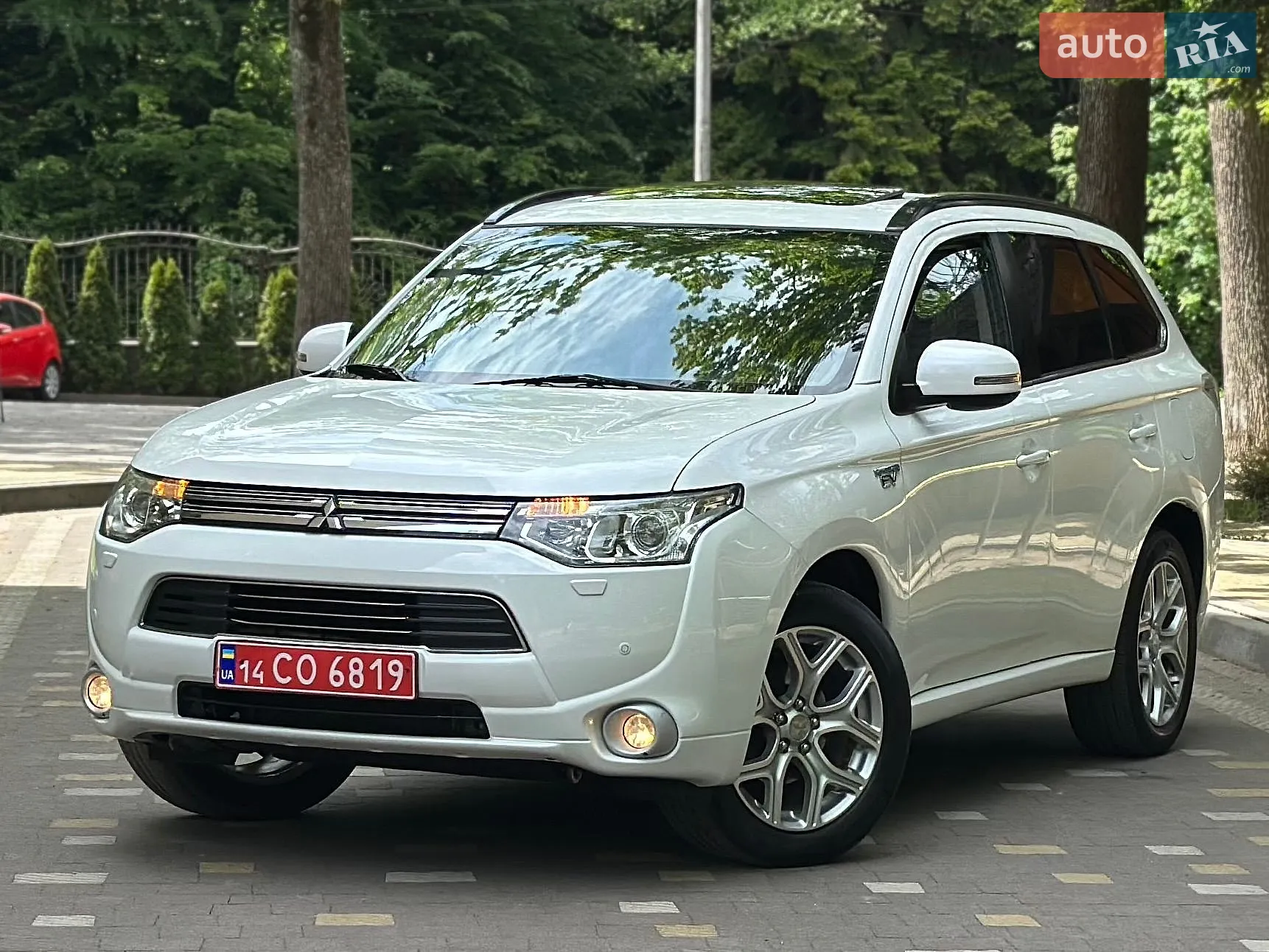 2014 Mitsubishi Outlander - мініатюра 7
