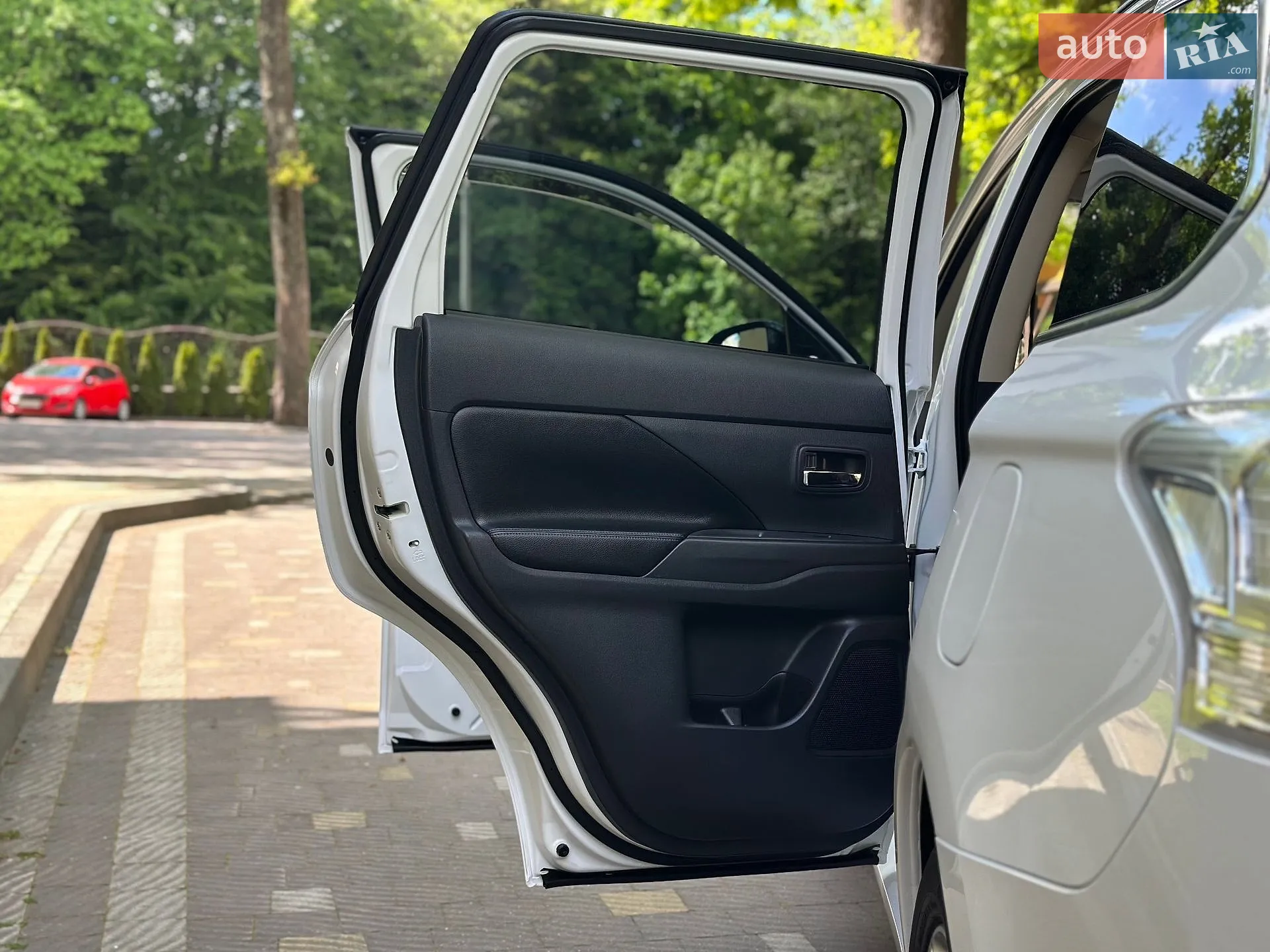 2014 Mitsubishi Outlander - мініатюра 73