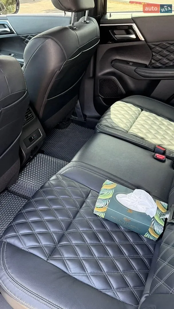 2021 Mitsubishi Outlander - мініатюра 21