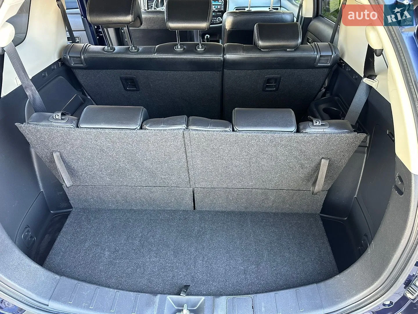 2014 Mitsubishi Outlander - мініатюра 23