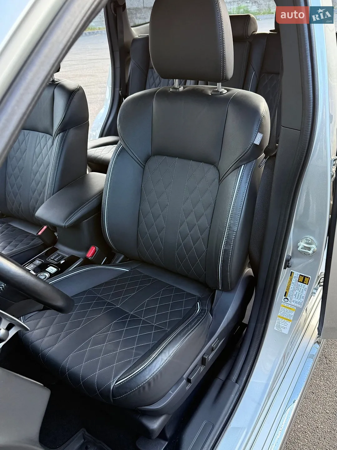 2020 Mitsubishi Outlander - мініатюра 36