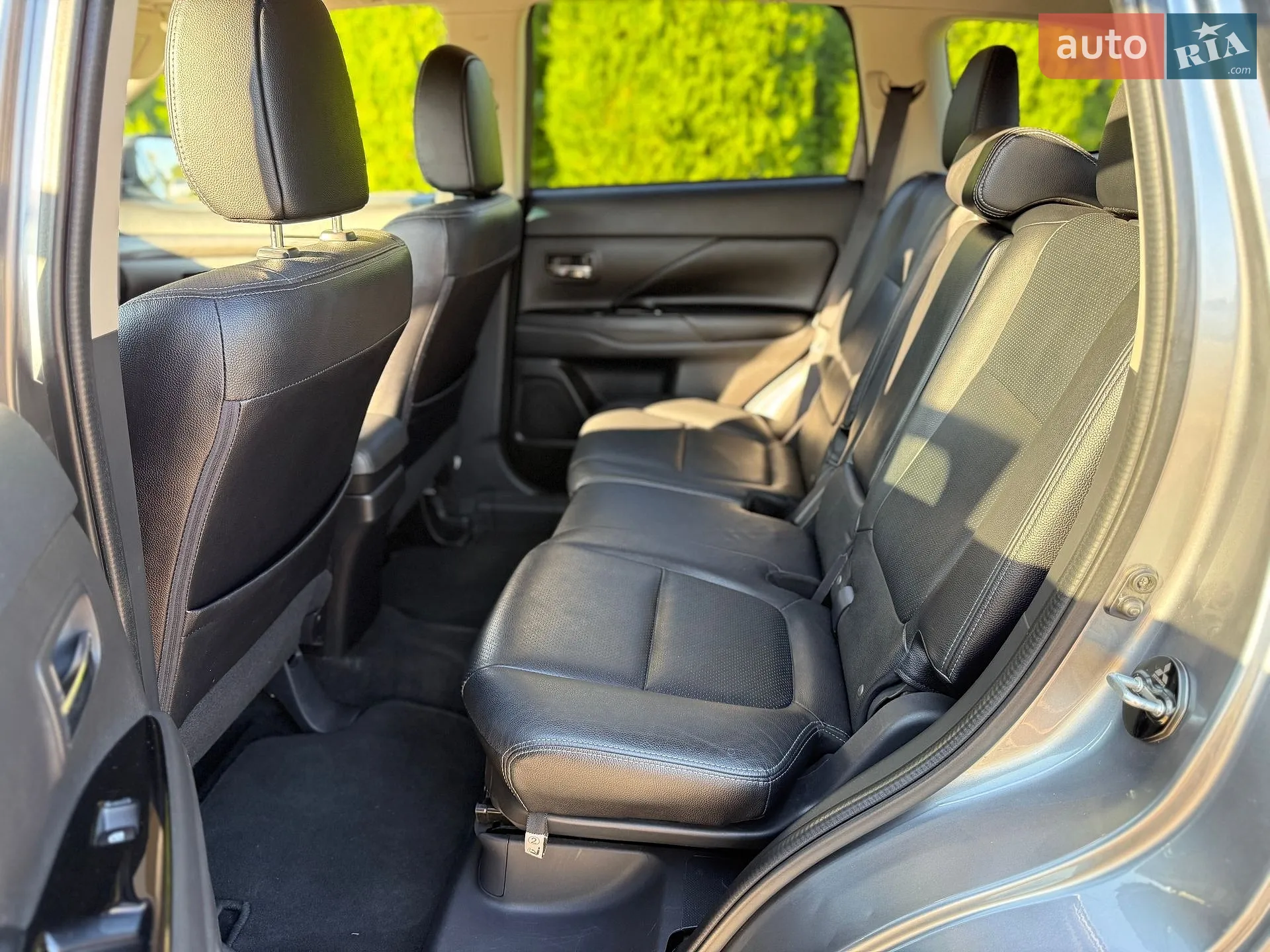 2017 Mitsubishi Outlander - мініатюра 18