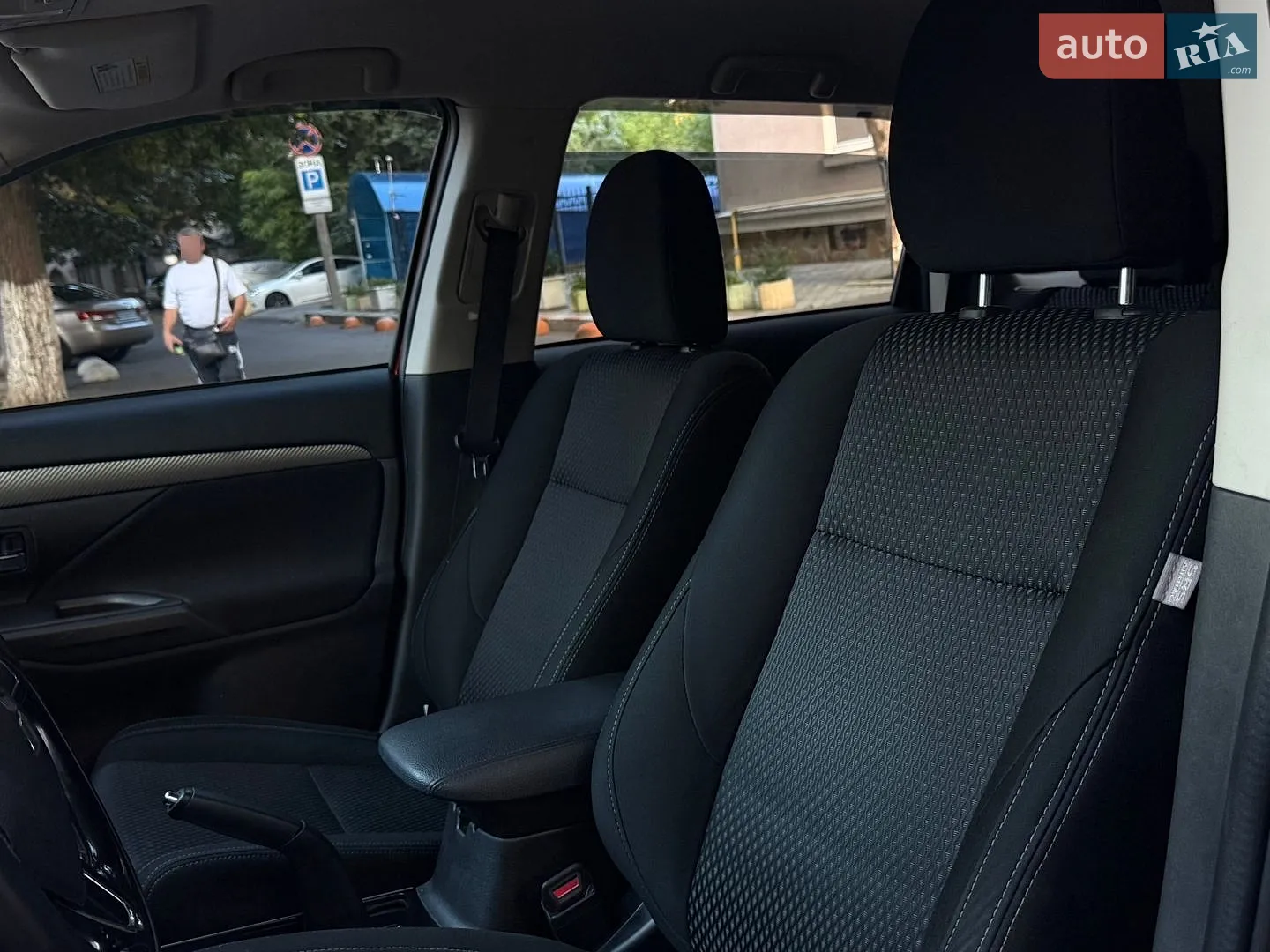 2017 Mitsubishi Outlander - мініатюра 10